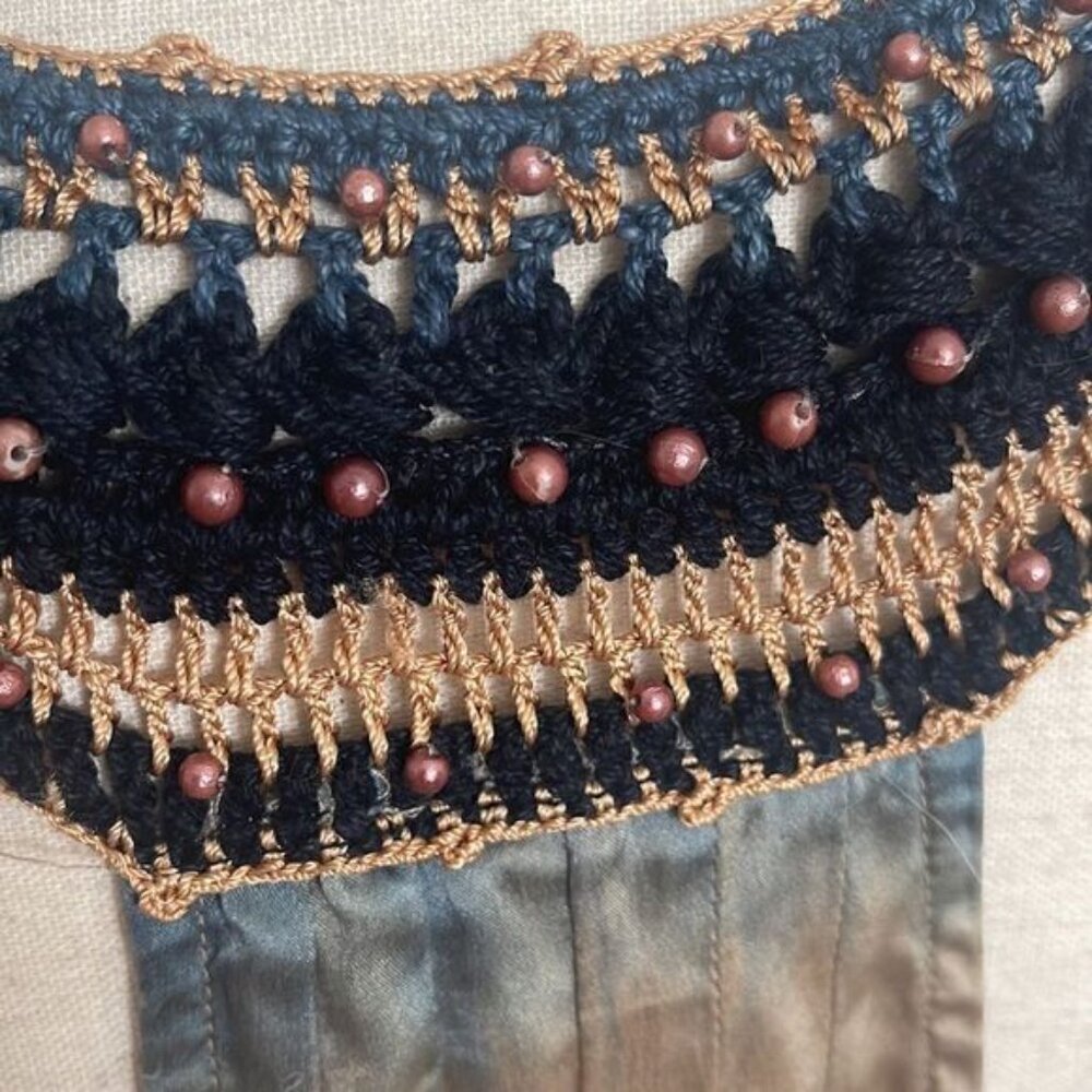 Beautiful Silk summer top - Picture 6 of 6